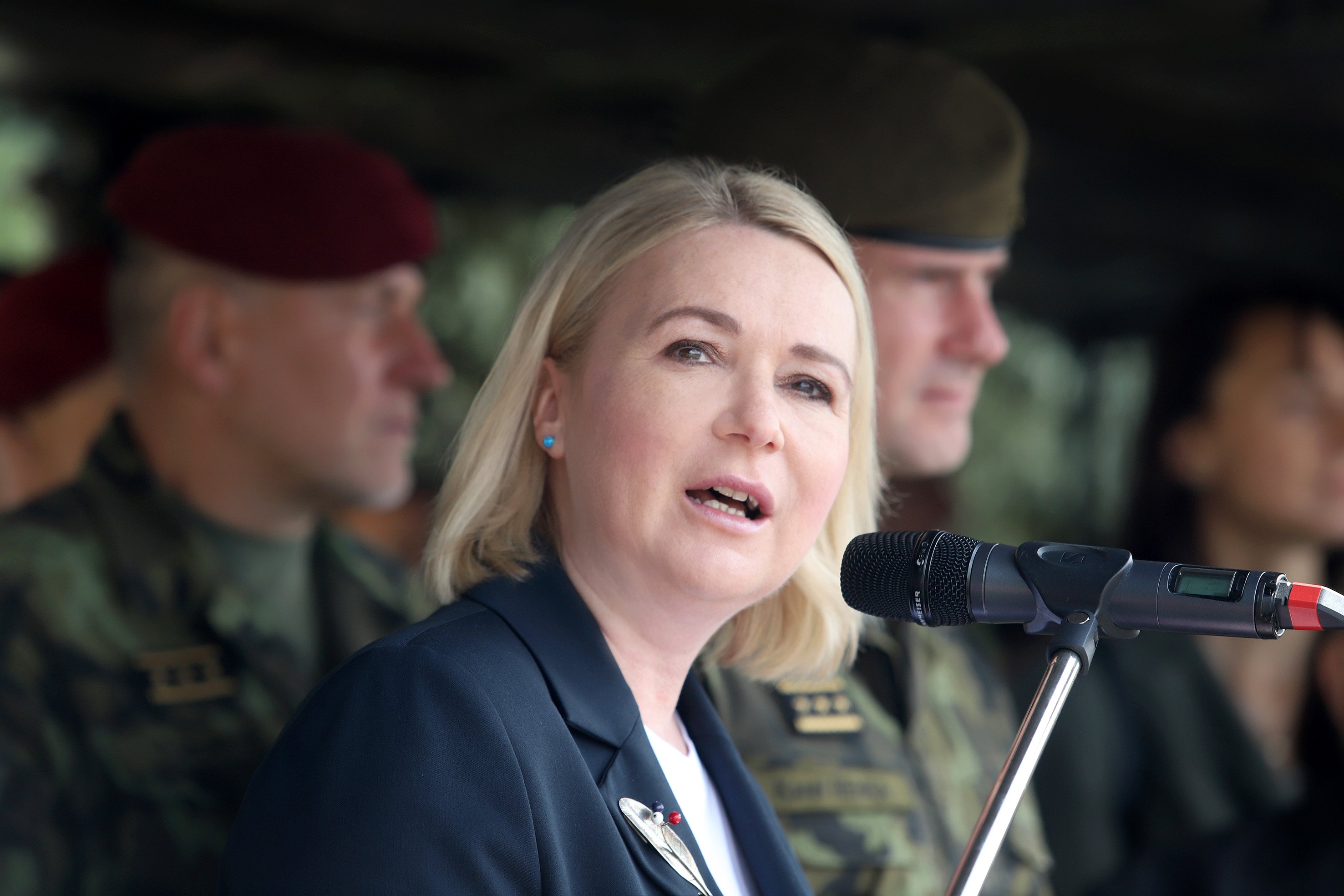 Jana Černochová: Máte slovo